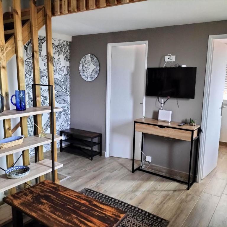 "Les Bambous" studio cosy climatisé au calme de 37 m2 parking gratuit à Argelès sur mer - Appartement 1 Chambre - 8