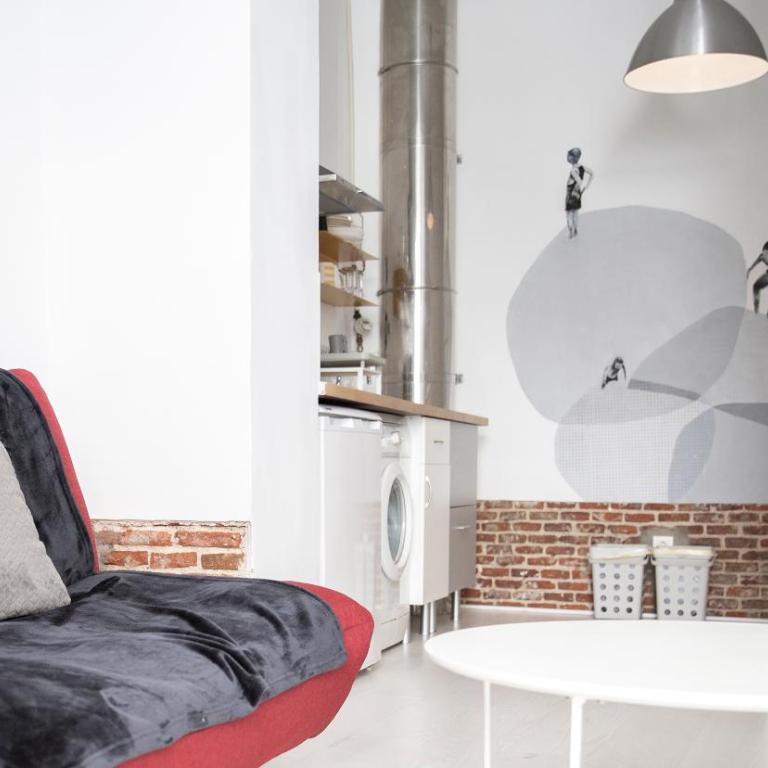 MEZZANINE YELLOW - One-Bedroom Apartment - 10