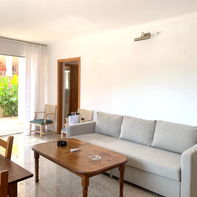 Villa Los Robles en Playa den Bossa con Piscina Privada - Casa de 2 dormitorios - 12