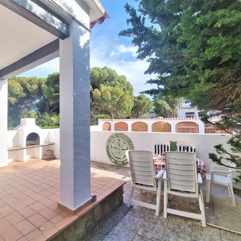 Holiday Home Betty - Villa - 1