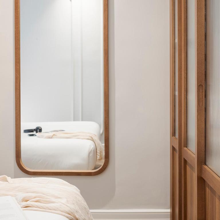 Room Mate Oliveira - City Centre, Valencia - Double or Twin Room - 17