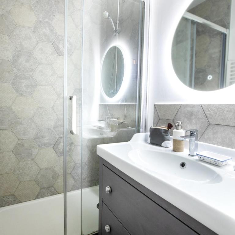 Edgar Suites Martyrs - Lebas - Appartement 3 Chambres - 11
