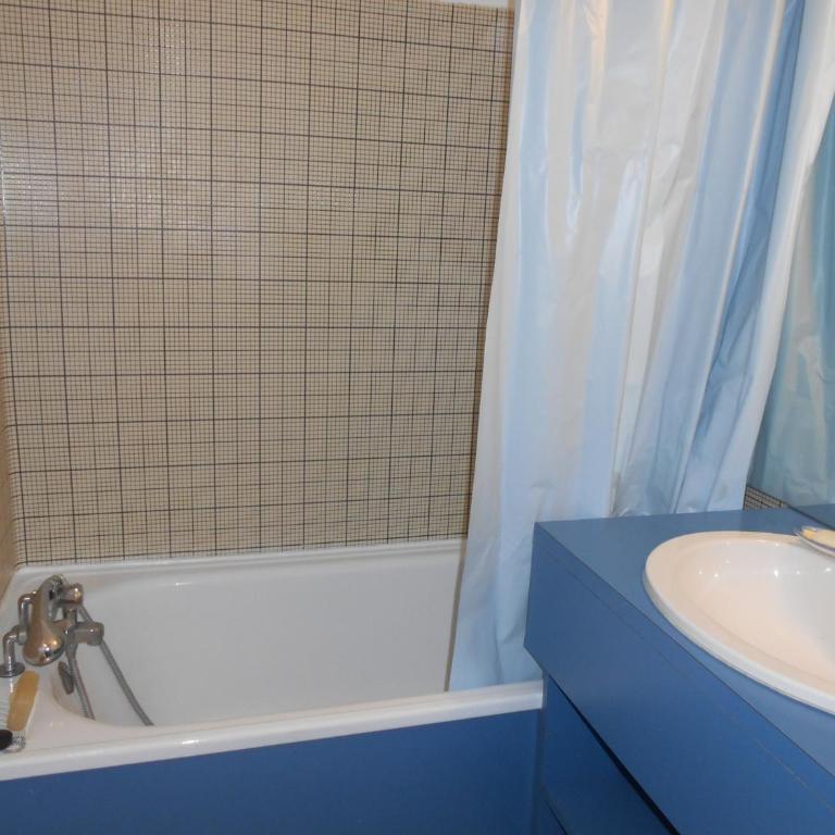 Vittoria Immobilier 9 -REGLEMENT SUR PLACE - chèques vacances acceptés - Monolocale - 9