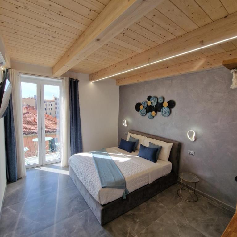 MARLA ROOMS - Camera King con Balcone - 1