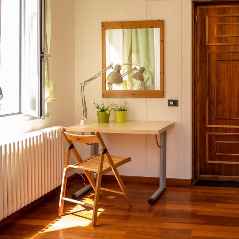 Luxury Savona - Crociere 1 Min Free WiFi - AC - Two-Bedroom Apartment - 10