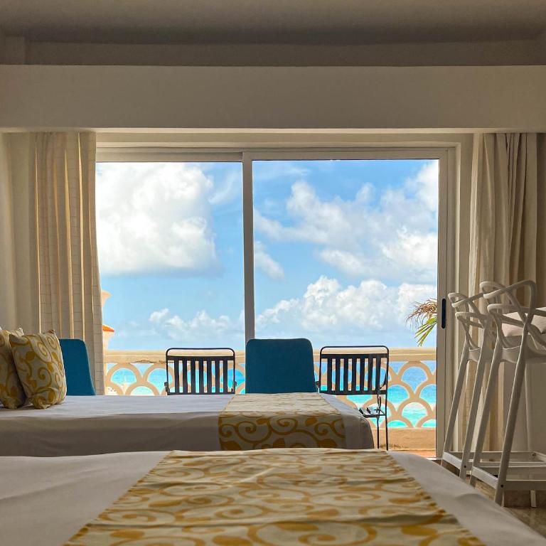 Beachside Apartments Cancun - Deluxe Apartment - 13
