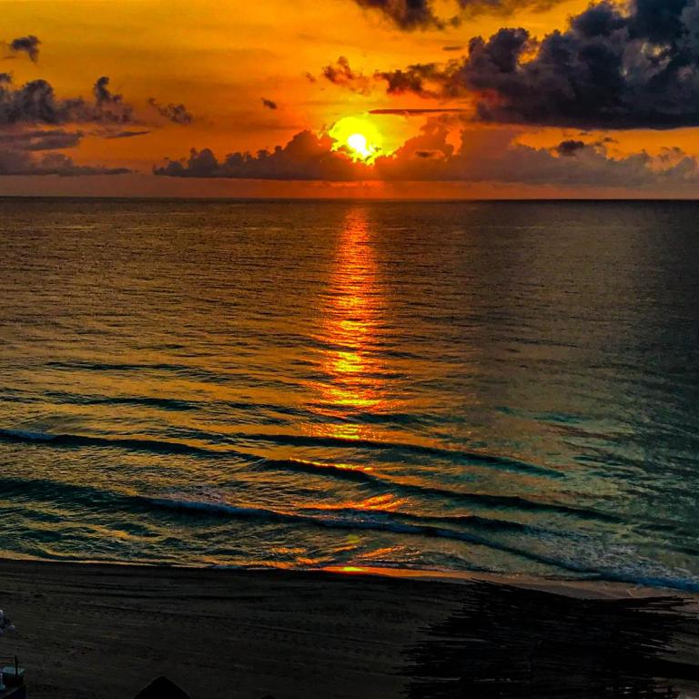 Beachside Apartments Cancun - Studio Apartment with Sea View - 15