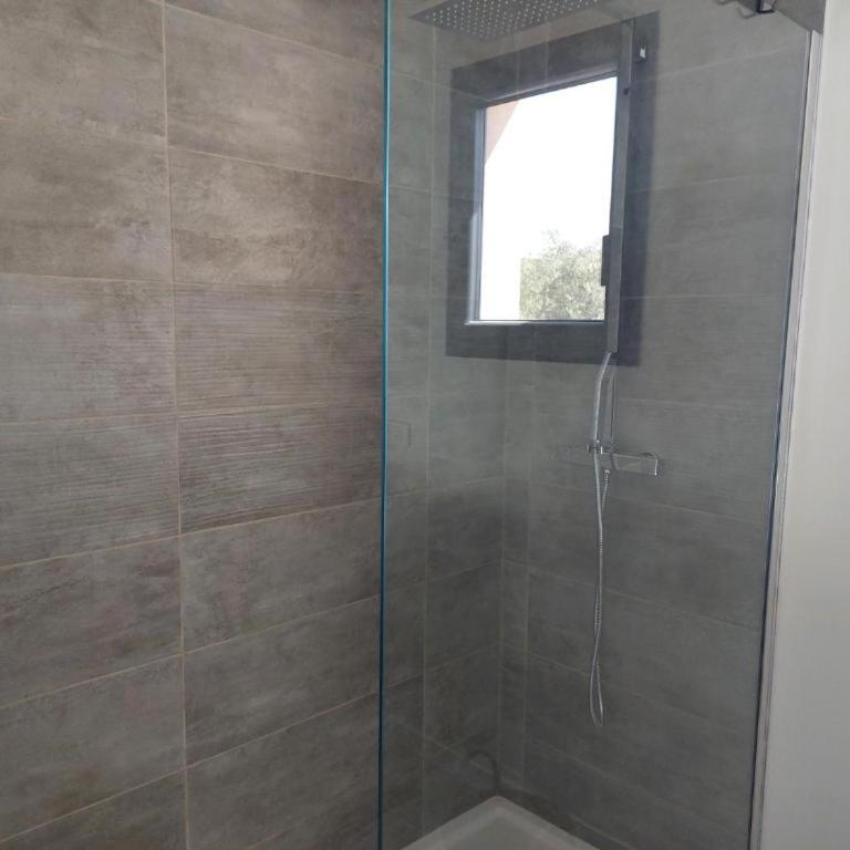 La Belle de Cassis - Two-Bedroom Villa - 20