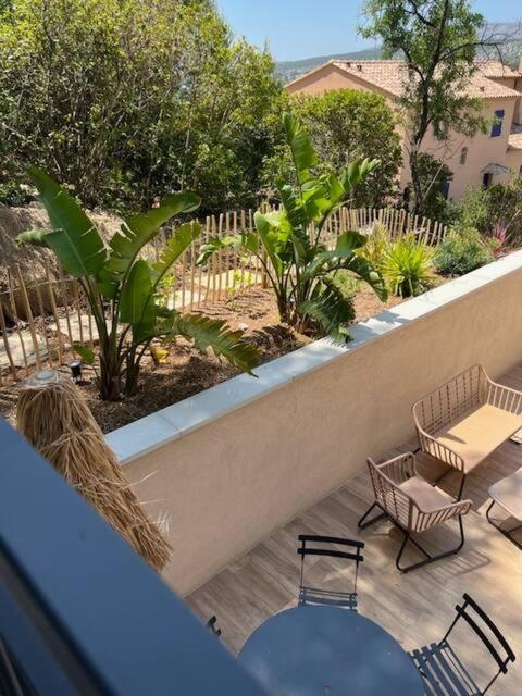 La Belle de Cassis - Two-Bedroom Villa - 11