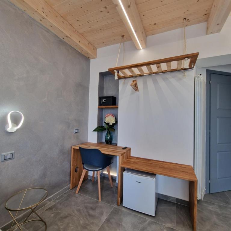 MARLA ROOMS - Camera King con Balcone - 9