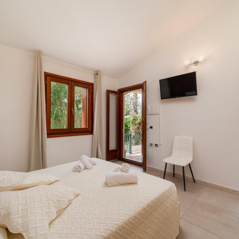 Rooms Tavolara - Suite King con Balcone - 8