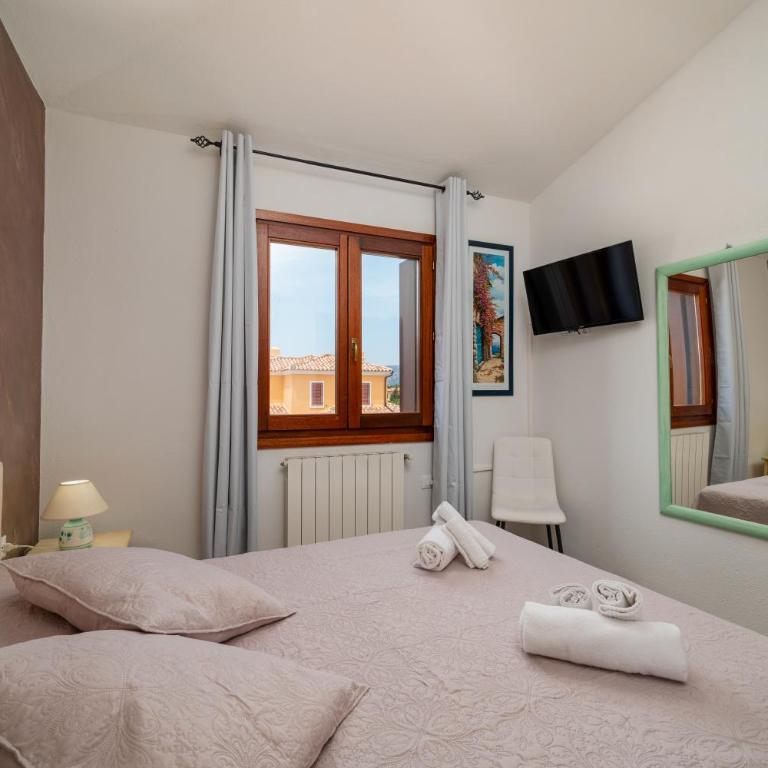 Rooms Tavolara - Camera Quadrupla con Balcone - 14