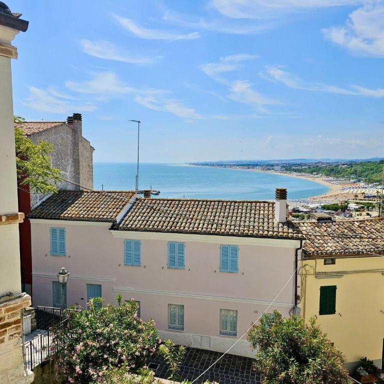 N266 - Numana, deliziosa casa in centro storico - Three-Bedroom Apartment with View - 29