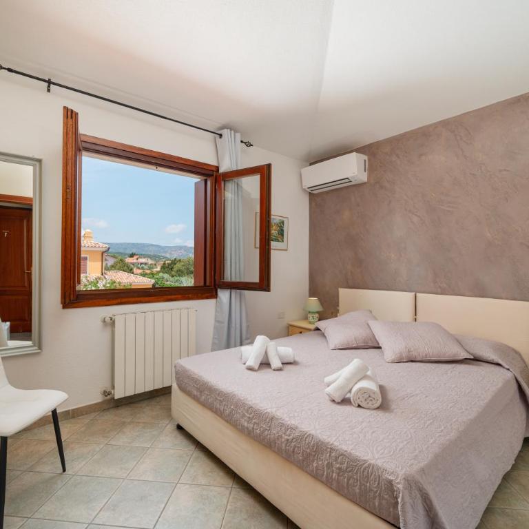 Rooms Tavolara - Camera Quadrupla con Balcone - 8