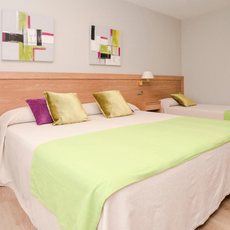 Hotel Caribe Sanxenxo - Habitación Doble con cama supletoria - 5