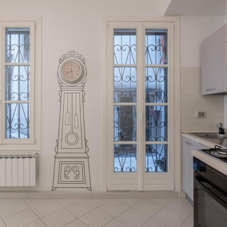 Sotto casa c'è Trieste mentre dentro abita Bukowski - Appartamento con 1 Camera da Letto - 20