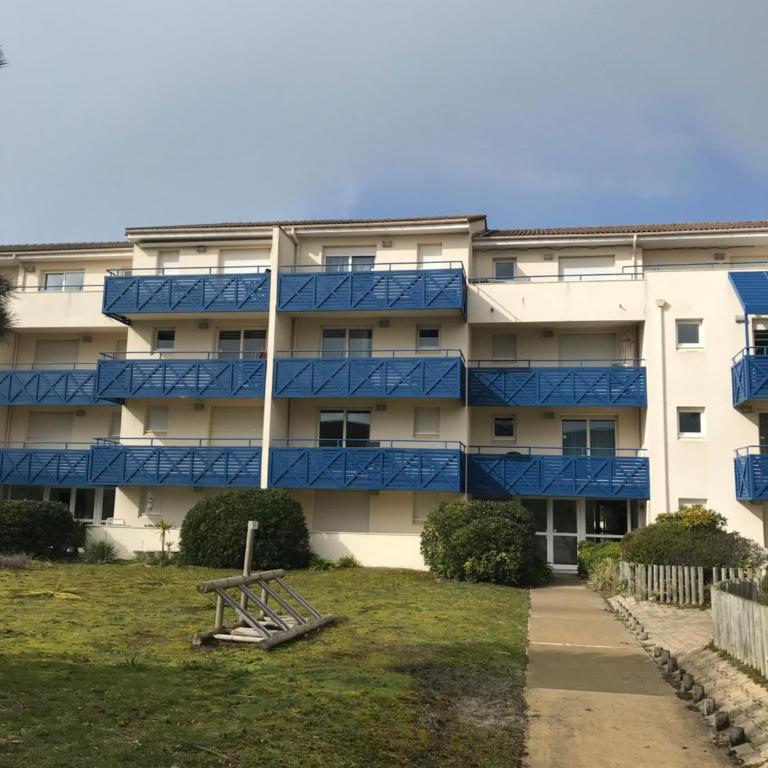 T2 front de mer piscine parking souterrain terrasse - Apartamento de 1 dormitorio - 35