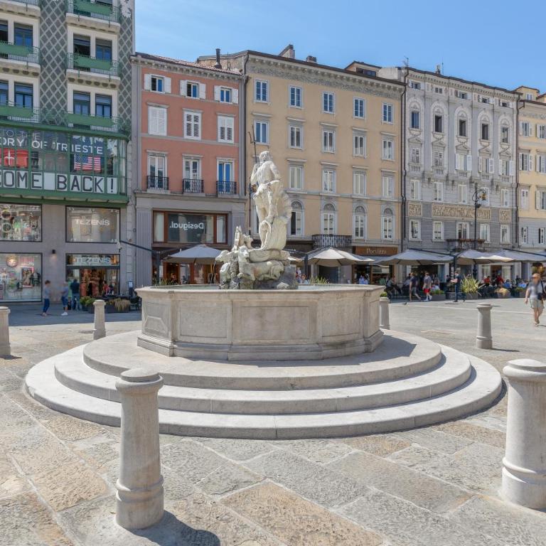 Sotto casa c'è Trieste mentre dentro abita Bukowski - Appartamento con 1 Camera da Letto - 29