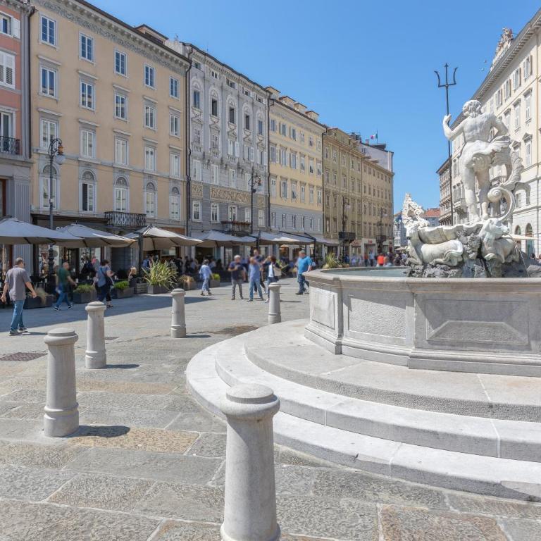 Sotto casa c'è Trieste mentre dentro abita Bukowski - Appartamento con 1 Camera da Letto - 26