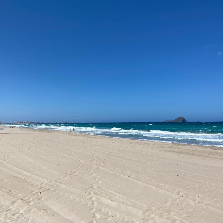 The Manga Beach Sea View Studio Sandy Beach Crystal clear water & 5G Fiber WiFi - Apartamento Estudio - 18