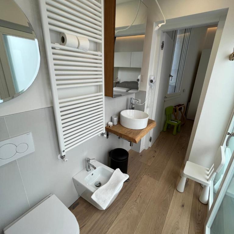 Casa Diaz - Triple Room with Private Bathroom - 8