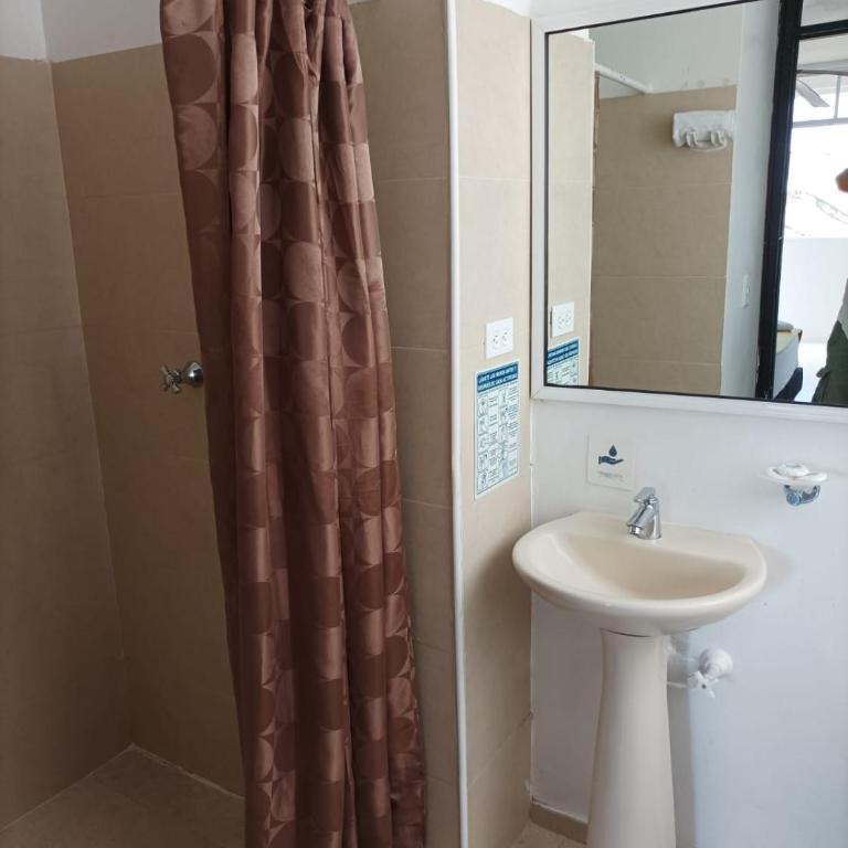 Alojamiento Turístico Verano Azul San Andrés - Habitación Doble - 35
