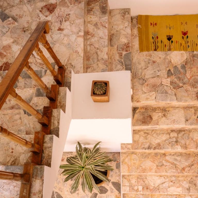 Spacious artsy home with fast WiFi - Villa - 15
