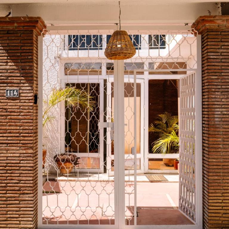 Spacious artsy home with fast WiFi - Villa - 56