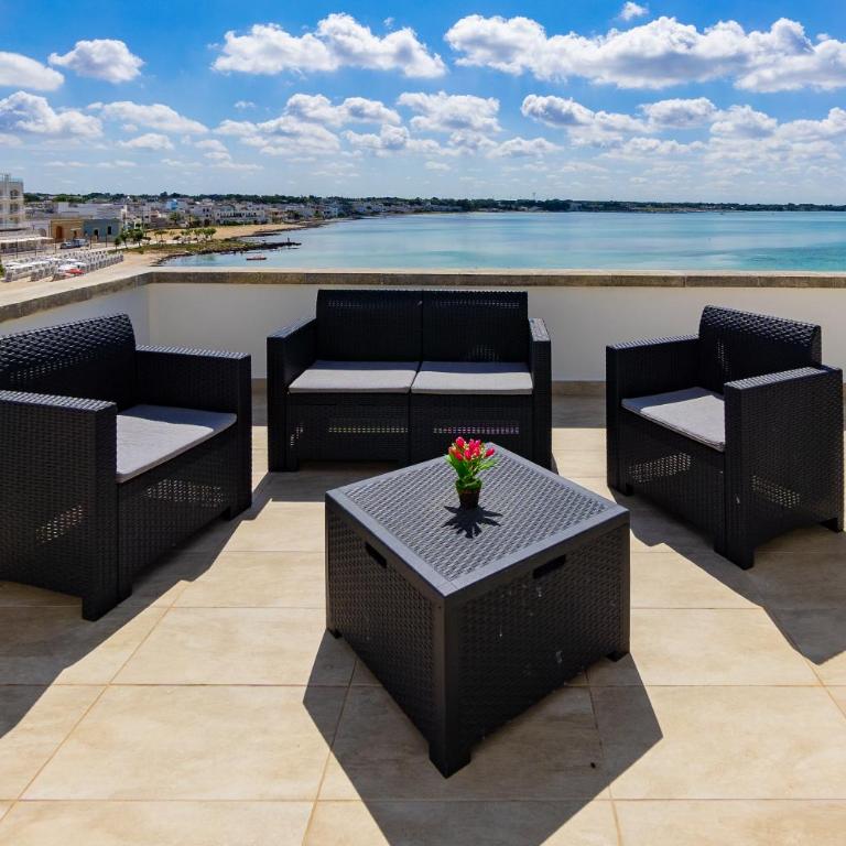 Appartamenti vista Mare - One-Bedroom Apartment with Terrace and Sea view - 2