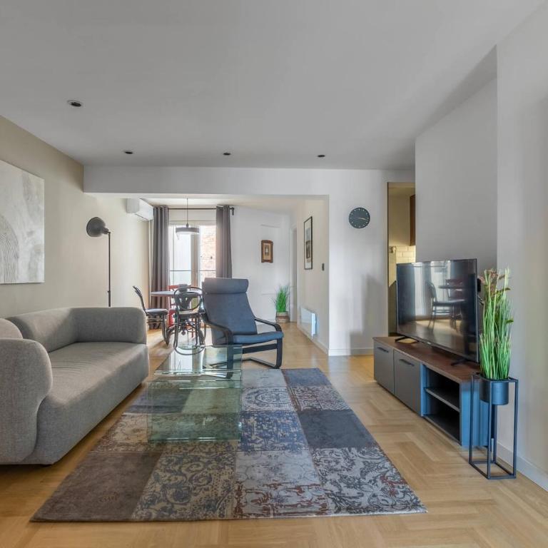 HostGost Selected Suites – Parliament - Apartman sa 2 Spavaće Sobe - 5