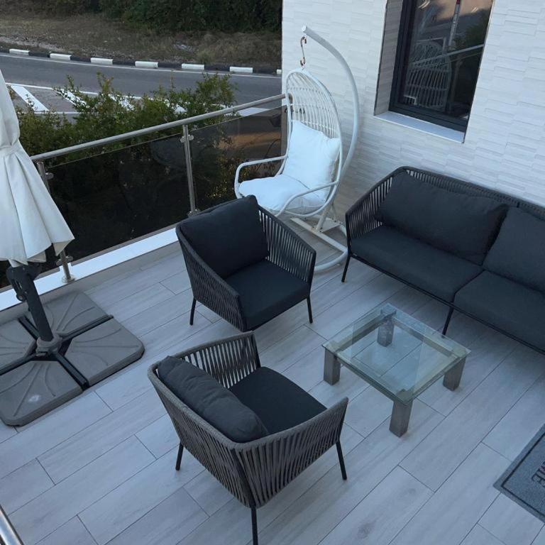 DeLuxe House Valencia - Two-Bedroom Townhouse - 10