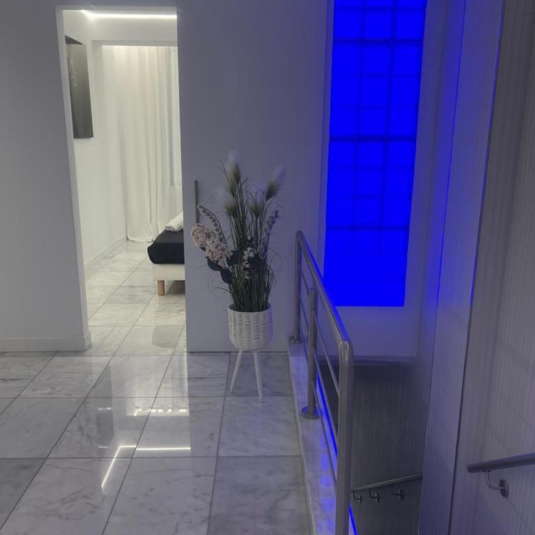 DeLuxe House Valencia - Two-Bedroom Townhouse - 36