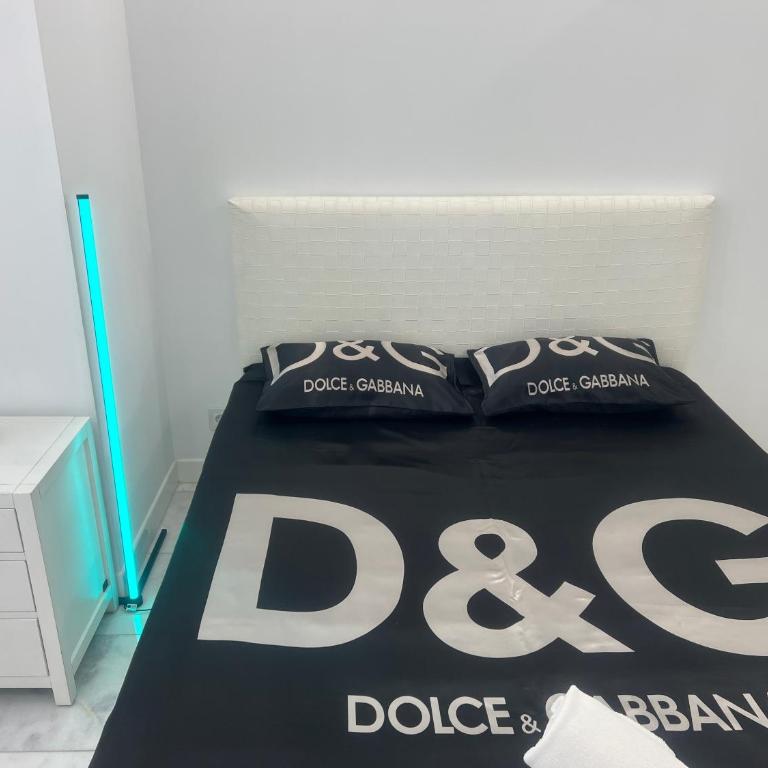 DeLuxe House Valencia - Two-Bedroom Townhouse - 26