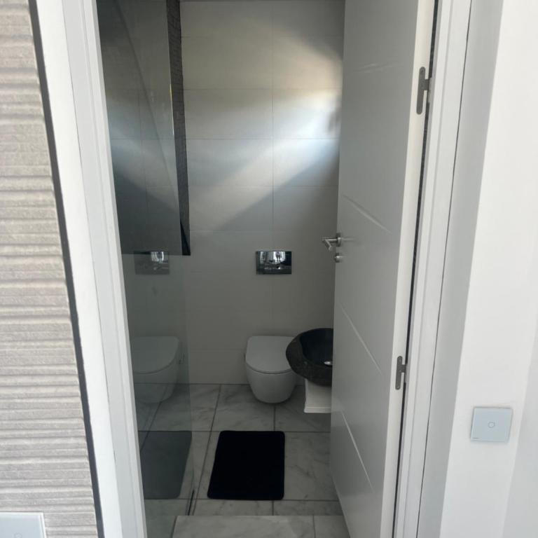 DeLuxe House Valencia - Two-Bedroom Townhouse - 37