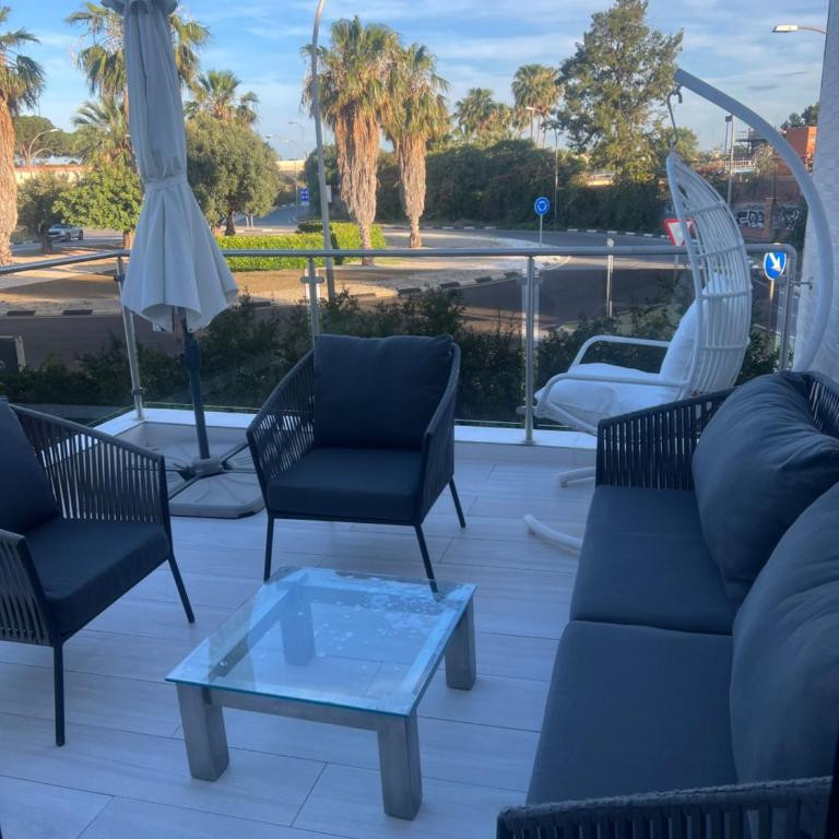 DeLuxe House Valencia - Two-Bedroom Townhouse - 73