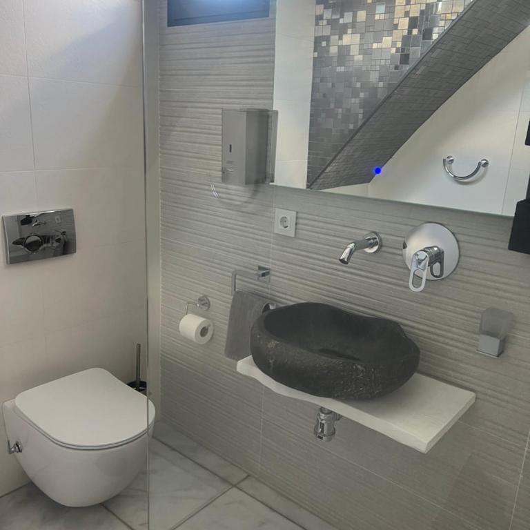DeLuxe House Valencia - Two-Bedroom Townhouse - 66