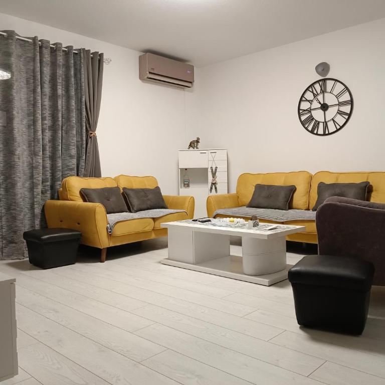 Irvas Kolasin-400 metara od centra - Apartman sa 2 Spavaće Sobe - 1