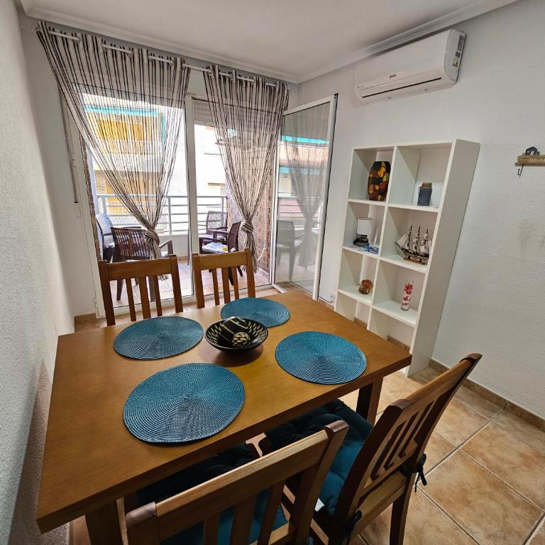 Apartamento las Brisas - Two-Bedroom Apartment - 8