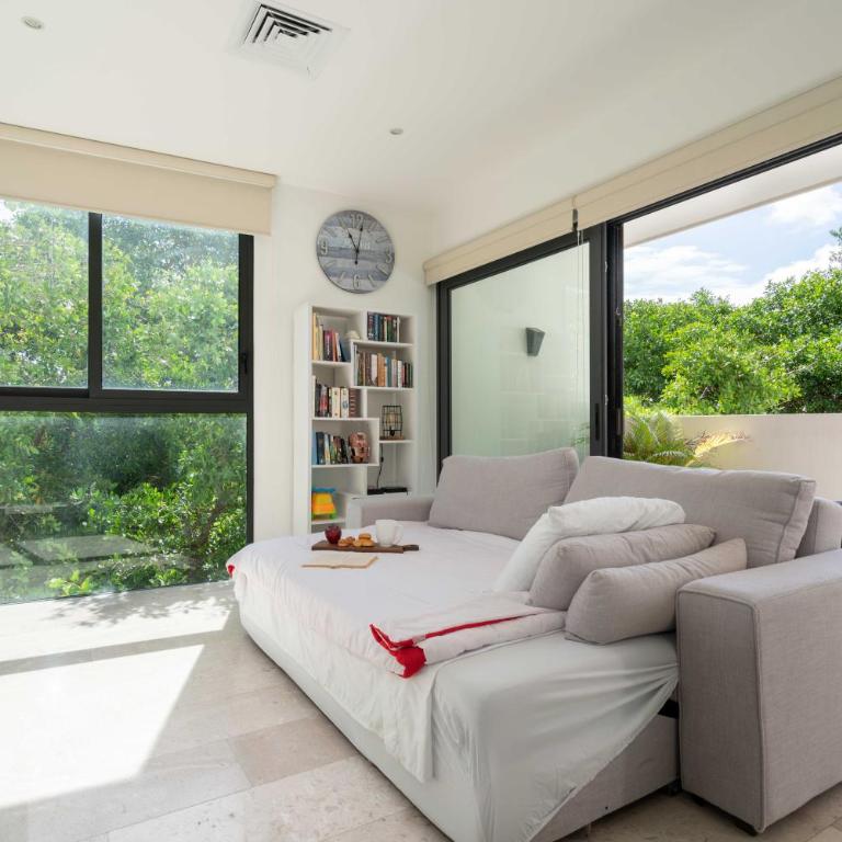 Mexication Beach Bliss: Stylish Playa Getaway - One-Bedroom Apartment - 12