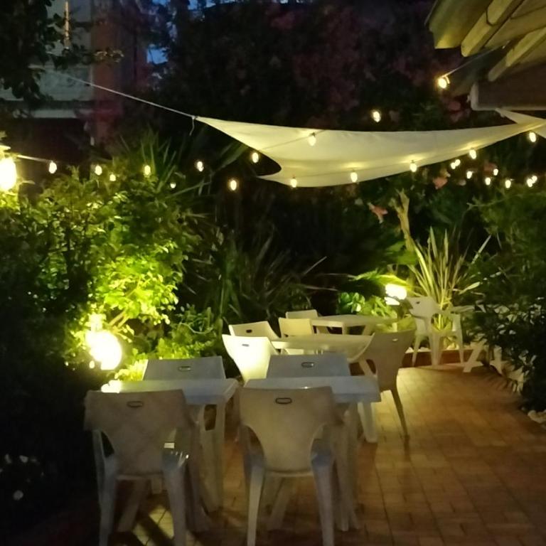 HOTEL Villa Lilla - Camera Matrimoniale Economy - 1
