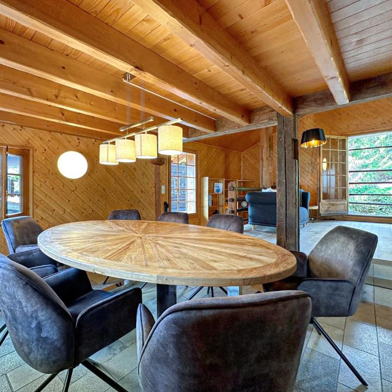 Family Chalet Karibu - 4 Vallées - next to Verbier - Chalet - 4