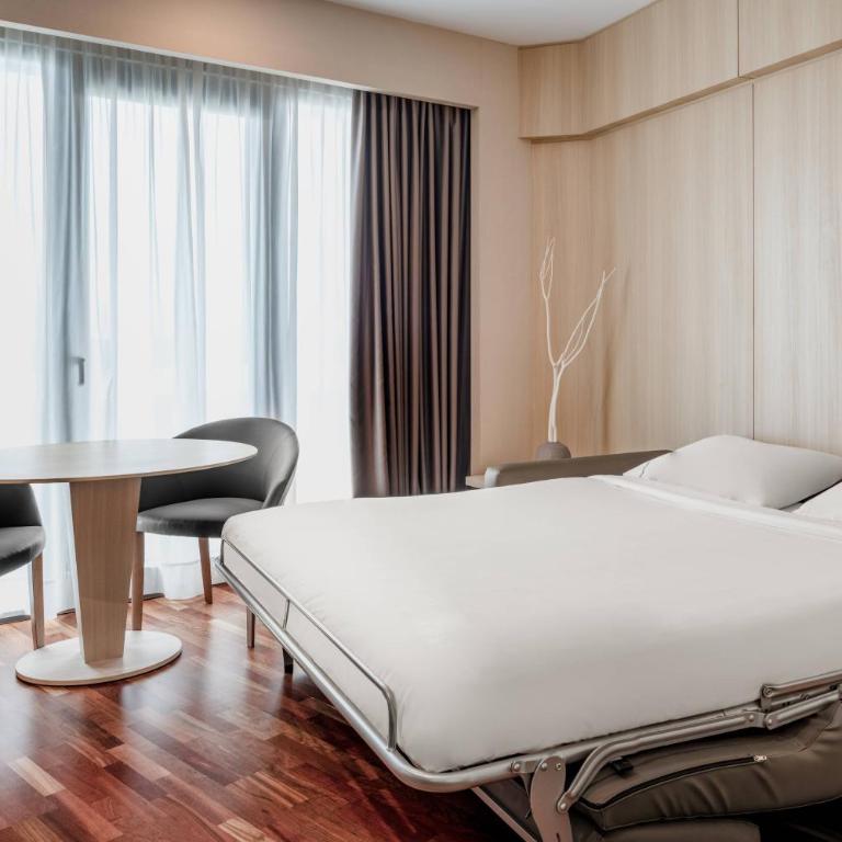 AC Hotel Gran Canaria by Marriott - Suite Junior con sofá cama, cama extragrande y vistas al mar - Planta superior - 3