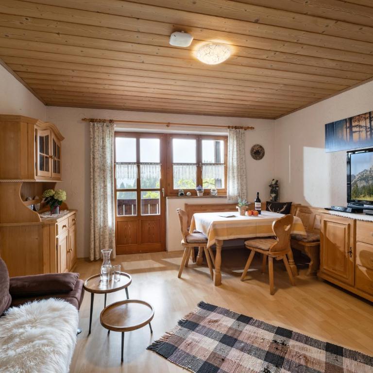 Berggasthof Bichlersee - Apartment mit Blick auf die Berge - 1