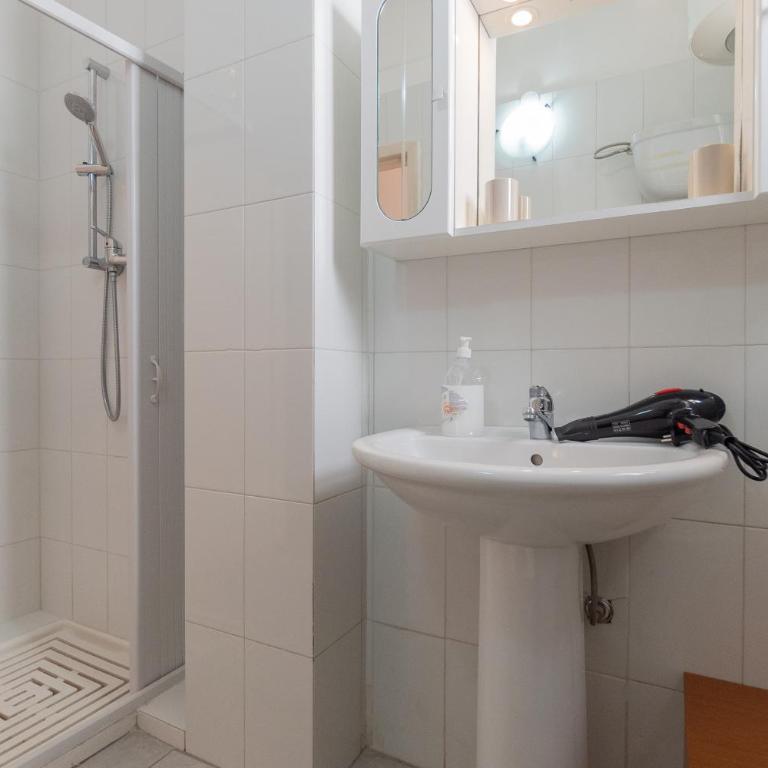 Appartamenti vista Mare - Three-Bedroom Apartment with balcony and sea view - 19