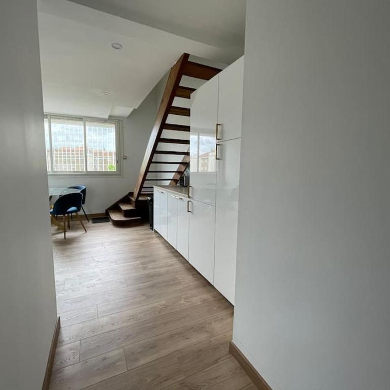 Le Compans: exceptionnel T5 en berges du Canal - Appartement - 62