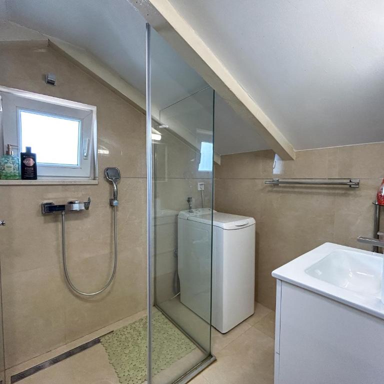 Palma Apartments - Studio with Balcony and Sea View (3 Adults) - 10