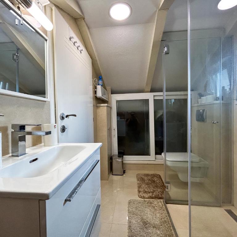 Palma Apartments - Studio with Balcony and Sea View (3 Adults) - 11