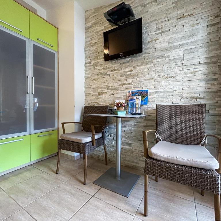 Palma Apartments - Studio with Balcony and Sea View (3 Adults) - 13