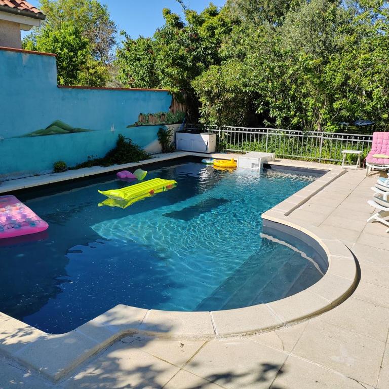 Appart 31 m2 indépendant, Piscine Jardin Direct Gare Aéroport et jardin - One-Bedroom Apartment - 2
