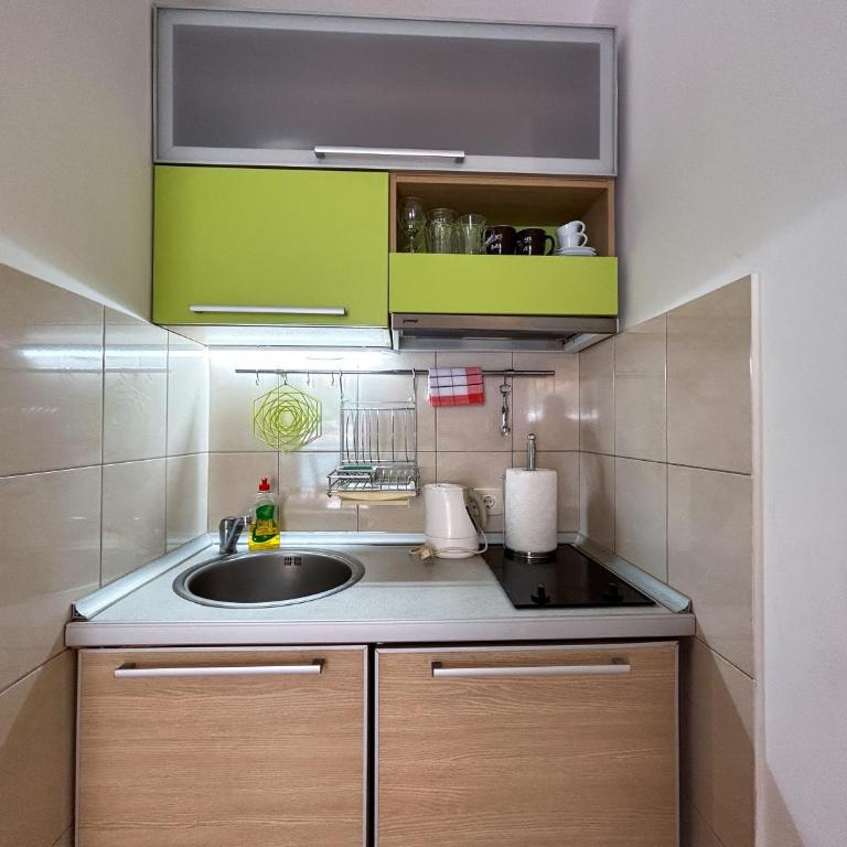 Palma Apartments - Studio with Balcony and Sea View (2 Adults) - 11